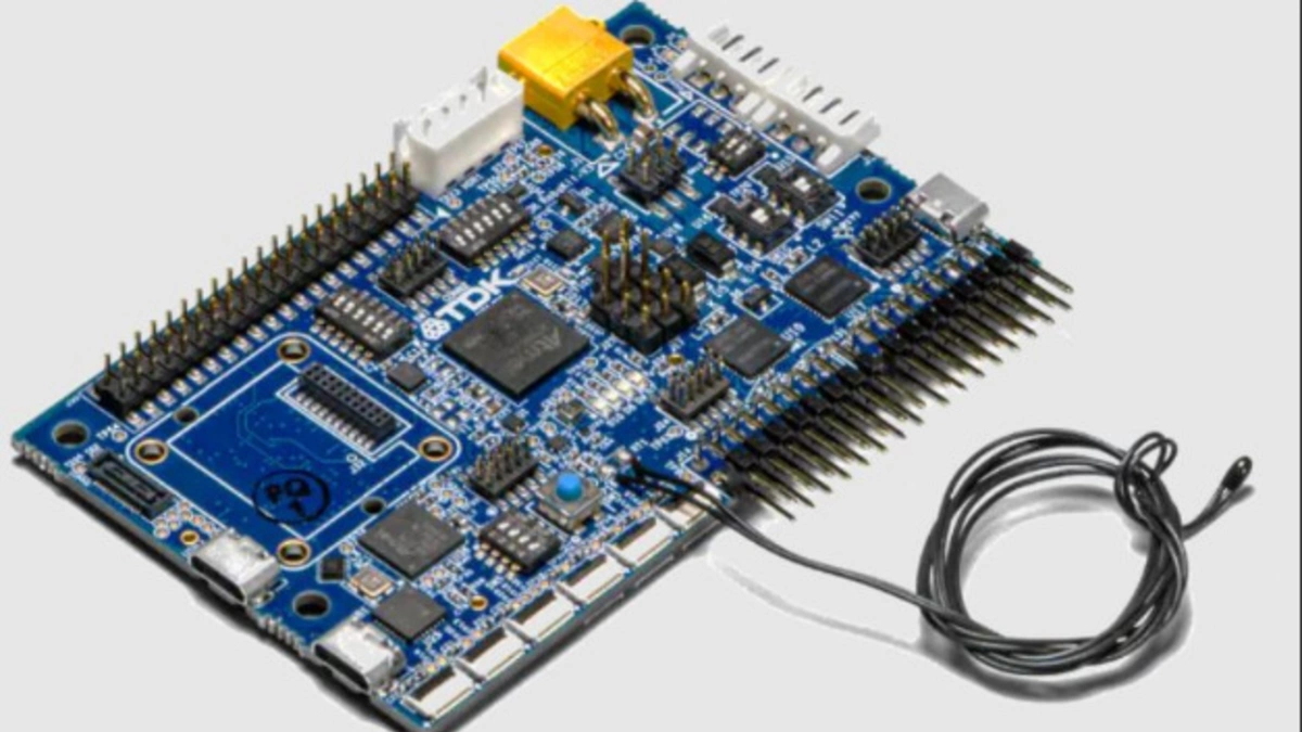 Development kit and reference design for robotics - International ...