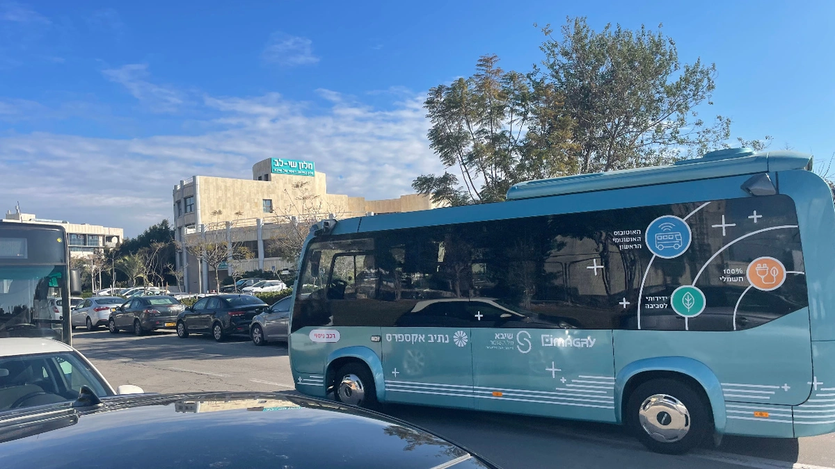 Mapless-Autonomous-Fahrlösung für Busse - Automotive > Assistenzsysteme ...