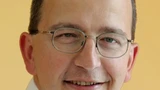 Claus Stellwag studierte Informatik mit Schwerpunkt Betriebssysteme an der FAU Erlangen. Er ist seit 15 Jahren bei Elektrobit und verantwortet aktuell die Software-Architektur im Bereich ECU. Im Rahmen dieser Tätigkeit ist er auch in der entsprechend