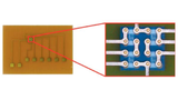 „CHIP+“-Testleiterplatte mit eingebettetem Chip und verketteten Anschlüssen 