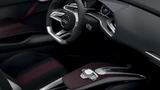 Reduktion auf das Wesentliche, nach diesem Motto wurde der Innenraum des e-tron Spyder gestaltet.