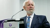 Ernst Ulrich von Weizsäcker: »Wenn Europa und Asien den USA technologisch davon rennen, wird der Druck so hoch, dass sie irgendwann folgen müssen!«