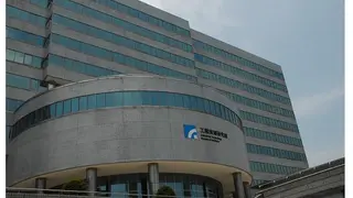 Der berühmteste Spin-Off ist die Foundry TSMC.