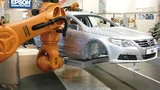 Kuka-Roboter mit VW.