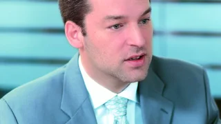 Dr. Dirk Spenneberg (39, Informatiker) ist seit 2008 bei dSPACE als Projektleiter für das Produkt SystemDesk in der Abteilung ESIM tätig. Darüber hinaus ist er zudem für das Business Development Management im Bereich Satellitentestsysteme verantwortl