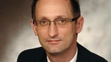 Jürgen Betz ist in der Automotive Business Unit von Fujitsu Semiconductor Europe GmbH im Graphic Competence Center in Neuried bei München als Strategic Marketing Engineer tätig.