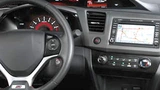 Bild 3. Bildschirme von Anzeigeinstrumenten und Navigations-system mit LED-Hintergrundbeleuchtung.