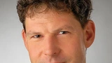 Tobias Otter studierte Nachrichtentechnik und ist seit 1998 bei Infineon in unterschiedlichen Bereichen in Marketing- und Applikations-Engineering tätig. Derzeit ist er im Geschäftsbereich Automotive als Applikationsingenieur für System-Basis-Chips u