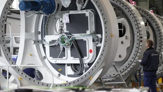 Drehkränze die sich mit den Rotorblättern drehen
