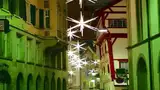 Bild 4: Diese »Weihnachtssterne« werden über Hybridleitungen sowohl mit Daten als auch Energie versorgt