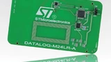 NFC-Modul für Evaluierungszwecke von STMicroelectronics/Datalog. Gut zu erkennen die Antennenstruktur als aufgedrucktes Leiterbahnen-Rechteck.
