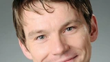Dr. Sebastian Flügel studierte Elektrotechnik an der Universität Rostock und promovierte an der Universität Hannover. Seit Sommer 2010 ist er bei der Firma Pro Design verantwortlich für System-architekturen und Vorentwicklung.