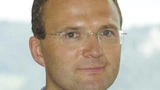 Prof. Dr. Axel Sikora studierte Elektrotechnik und Wirtschaftsingenieurwesen an der RWTH Aachen. Er promovierte am Fraunhofer-Institut für Mikroelektronische Schaltungen und Systeme in Duisburg. Seit Herbst 2011 ist er Professor für das Fachgebiet „E