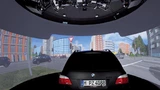 Bild 8. Blick in den Fahrsimulator: Der hochwertige Aufbau und die moderne Projektionstechnik erzeugen einen perfekten Simulationseindruck für die Probanden.