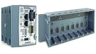 Bild 3: Controller »cRIO-9024« und Backplane »cRIO-9118«