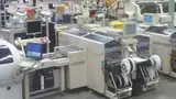 Blick auf die SMT-Fertigung von Diehl Controls
