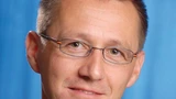 Dipl.-Inf. Jens Braunes studierte Informatik an der TU Dresden und ist seit 2005 bei PLS. Dort ist er unter anderem für die Entwicklung der Software-Unterstützung von Multi-Core-Trace verantwortlich.