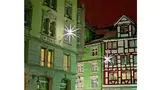 Bild 4: Diese »Weihnachtsterne« werden über eine Hybridleitung sowohl mit Daten als auch mit Energie versorgt