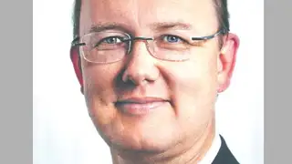 Frank A. Maier, Lenze