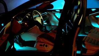 NXP vereinfacht mit UJA1018 den Aufbau von Ambient-Light-Konzepten in Fahrzeugen.
