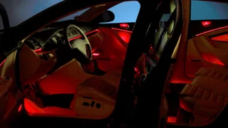 NXP vereinfacht mit UJA1018 den Aufbau von Ambient-Light-Konzepten in Fahrzeugen.