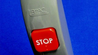120 µW erzeugt ein Tastendruck, was ausreicht, um das Haltesignal für den Bus auszulösen. Batterien und Kabel fallen damit weg.