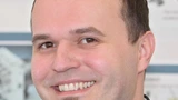 Dipl.-Ing. Arpad Krakovszki studierte Elektrotechnik und Informationstechnik an der Ruhr-Universität Boschum. Er arbeitet bei der Bosch Engineering GmbH in Abstatt als Fachexperte für Diagnosekommunikation im Bereich Steuergeräteentwicklung Powertrai