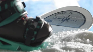 Snowboard mit E-Paper