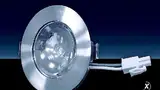 Bild 2: Die Kühlkörper für die LEDs müssen meist individuell an die Einbausituation und die Gehäusegröße angepasst werden