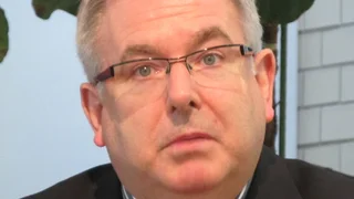 Prof. Gabriel Crean: "China exportiert F&E-Leistungen in die EU - Deutschland hat keine Position".