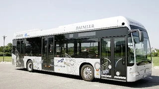 Der Citaro FuelCELL-Hybrid. 