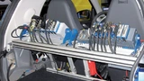 Die Stand-alone-Compact-DAQ-Module eignen sich wegen ihres möglichen völlig autarken Betriebsmodus sehr gut für abgesetzte Solo-Anwendungen, beispielsweise (wie hier gezeigt) in der Automotive-Mess-, Steuer- und Regelungstechnik.