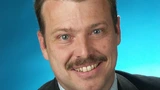 Dipl.-Ing. Roland Neumann studierte Nachrichtentechnik an der FH Karlsruhe. Nach dem Studium entwickelte er Kommunikationsrechner und ATM-Komponenten bei Siemens, bevor er zu Motorola wechselte. 1999 war er Mitbegründer von Inova Semiconductors. Dort