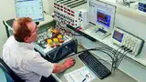Bild 1: Im hauseigenen Testlabor werden die »Power+Board«-Bundles in einem definierten Testaufbau geprüft