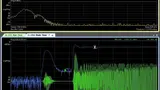 Mit der Vektor-Signalanalyse lassen sich unterschiedliche Ansichten und Details darstellen. Hier sind es das zeitgesteuerte Spektrum (oben) und simultane Ansichten des Signals wie Leistungs-Hüllkurve (blau) und Zeitsignal (grün). 