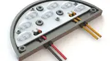 In Abhängigkeit der Lichtpunkthöhe sind in den Stelen zwei, sieben oder elf LED-Module verbaut.