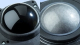 Links mechanischer, rechts optischer Trackball