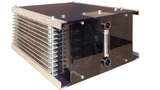 Fertiges Modul mit Leistungsanschluss und Anschlussleiste für das Batteriemanagementsystem (BMS).