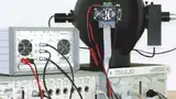 Messplatz, bestehend aus Mentor Graphics T3Ster-Testhardware und einem TeraLED-System mit Ulbricht-Kugel.