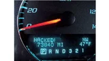 Mit zunehmender Vernetzung des Fahrzeugs ist dessen IT verstärkt Hacker-Angriffen ausgesetzt. 