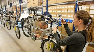 Fahrradmontage bei Flyer