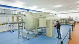 Die Röntgenfarbkamera wird mit Protonenstrahlung aus dem 6-MV-Ionenbeschleuniger des HZDR betrieben 