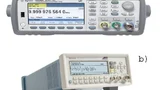 Frontansichten der Geräte Agilent 53230 (a) und Tektronix FCA 3120 (b). 