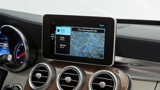 Mercedes-Benz bringt das Infotainment-System „CarPlay“ von Apple ins Auto.