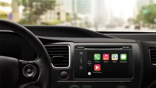 Auch Honda setzt auf CarPlay.