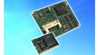 Die ersten als CoM (Computer-on-Module) bezeichneten Baugruppen waren DIMM-PC (unten im Bild) und ETX (oben). Sie sind damit die Stammväter zahlreicher nachfolgender Standards wie COM Express, Qseven oder SMARC.