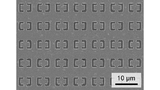 Die periodische Anordnung und die Größe der Resonatoren im Metamaterial bestimmen den detektierten Wellenlängenbereich.