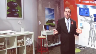 Freescales Manager Steve Nelson demonstriert Medizin-Lösungen mit Cloud-Anbindung.