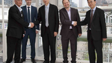 Eric Williams Global VP Lighting, Arrow; Paul Drosihn, Marketing Manager Lighting EMEA, Arrow; Justin Chang, General Manager, Moons’; Stephane Rosa, Lighting Director EMEA, Arrow; und Jinsong Wang, Global Marketing Manager, Moons’