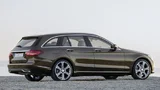 Das Online-Service-Paket „Mercedes connect me“ debütiert im neuen C-Klasse T-Modell.